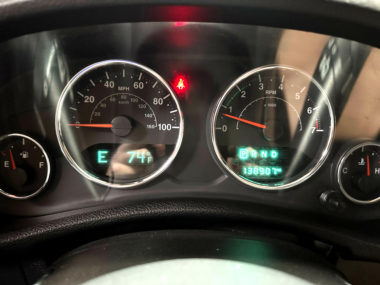 2015 Jeep Wrangler Unlimited Sahara photo 13