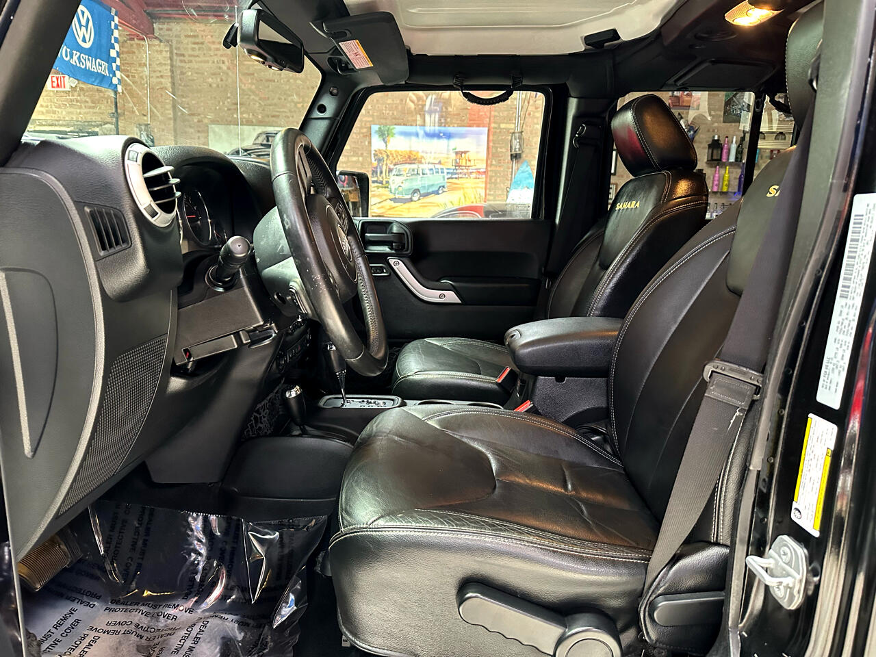 2015 Jeep Wrangler Unlimited Sahara photo 22