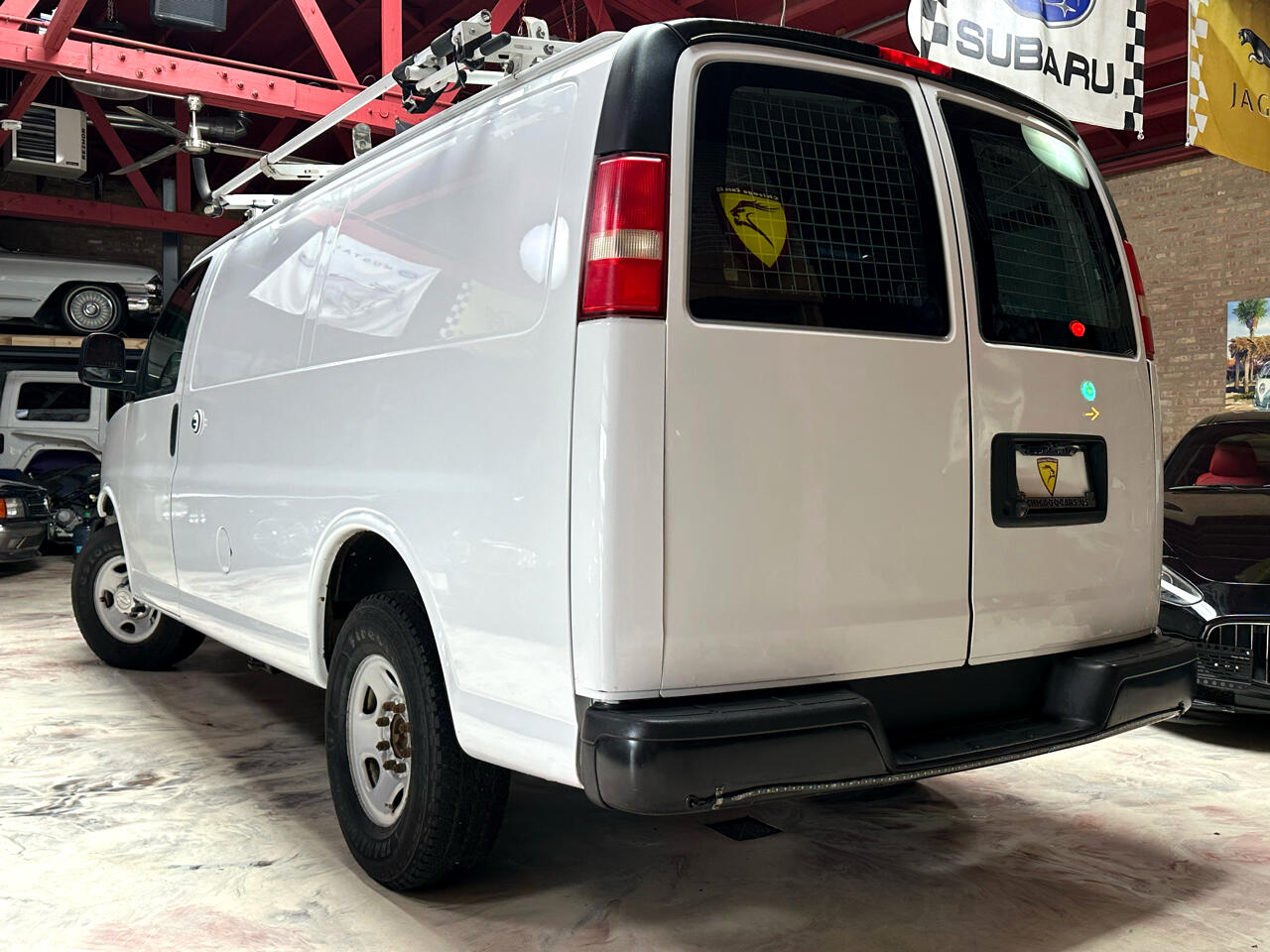 2015 Chevrolet Express 2500 Cargo photo 2