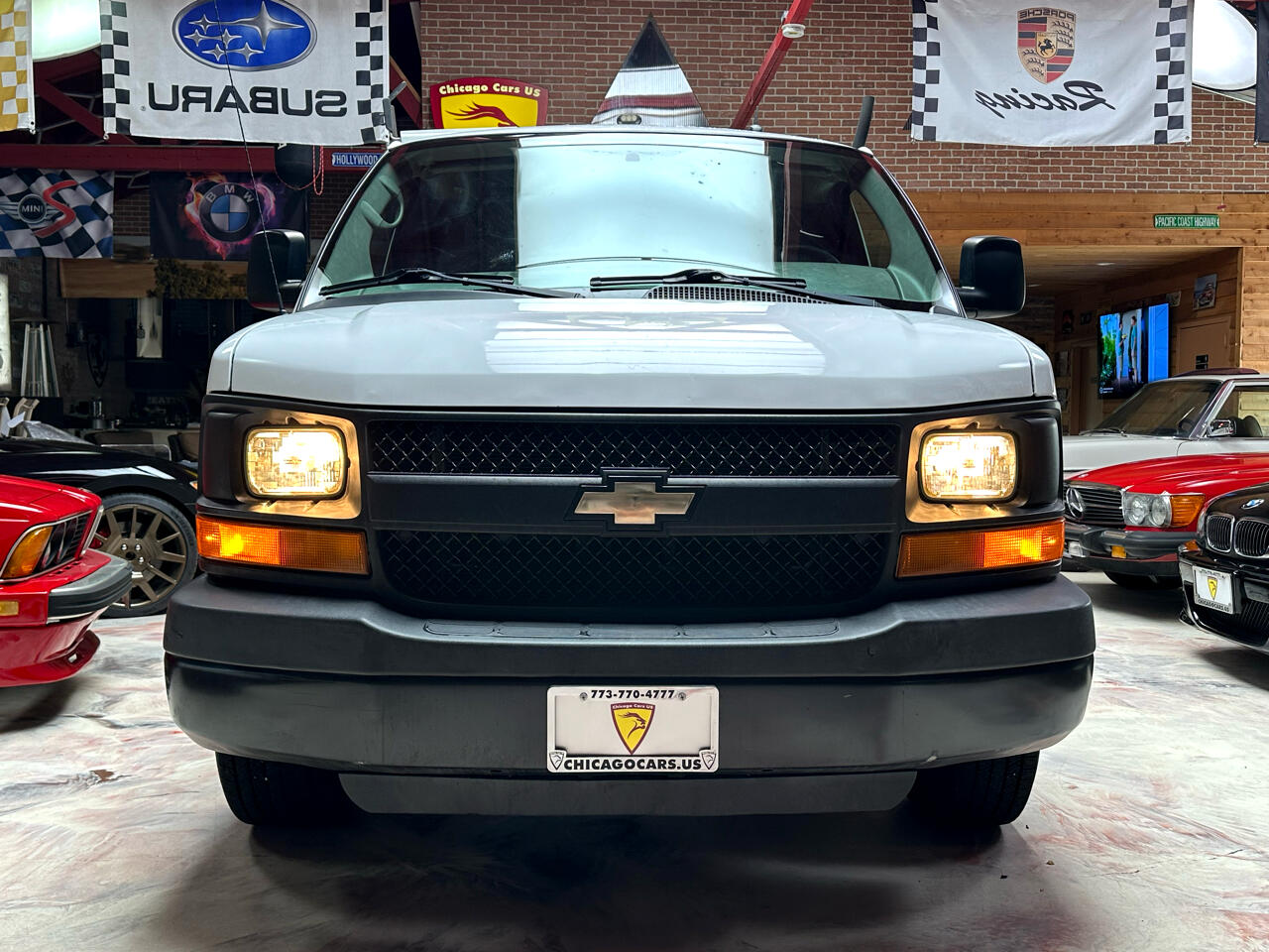 2015 Chevrolet Express 2500 Cargo photo 3