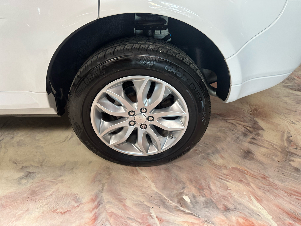 2014 Land Rover LR2 HSE photo 32