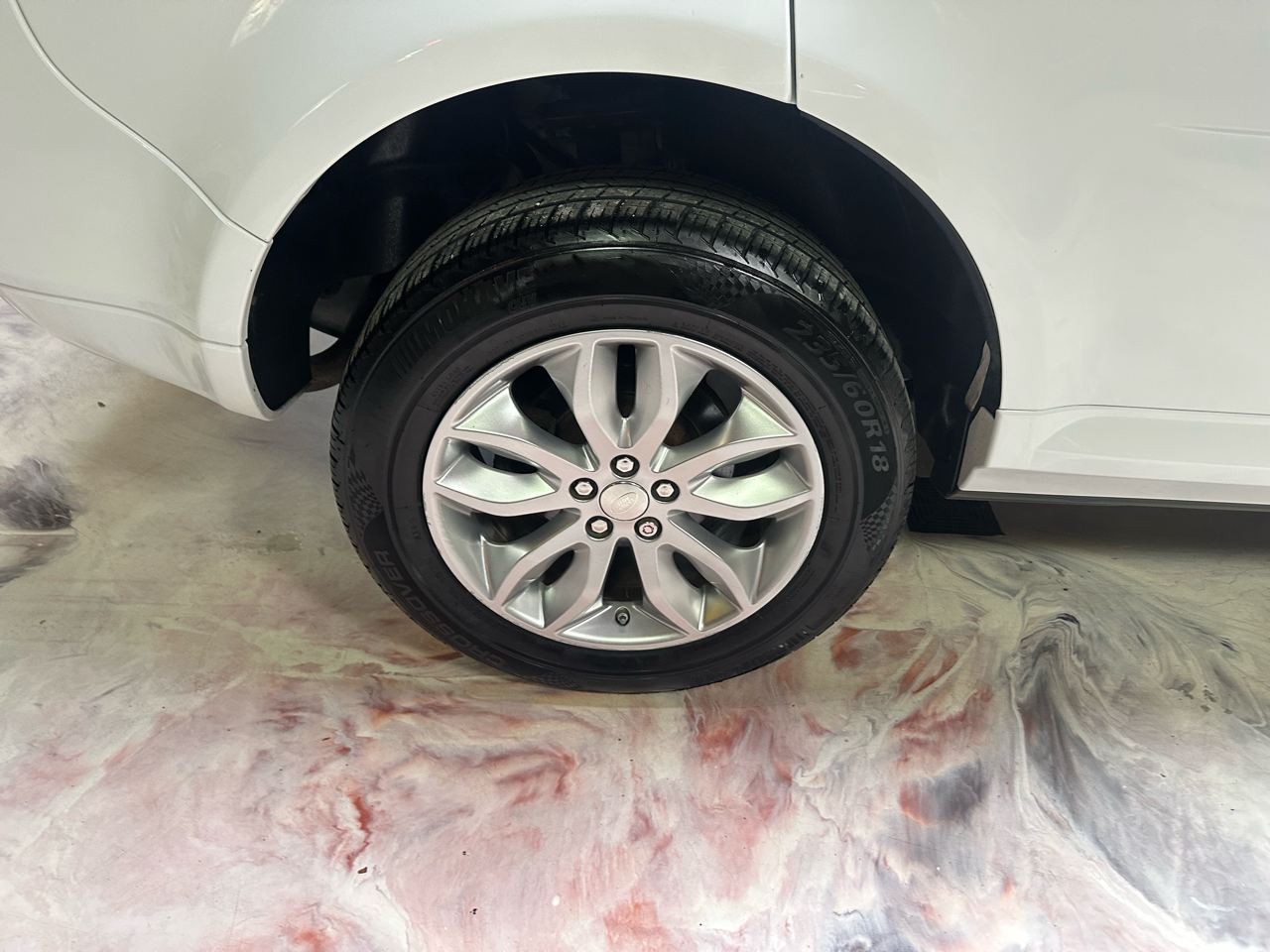 2014 Land Rover LR2 HSE photo 33