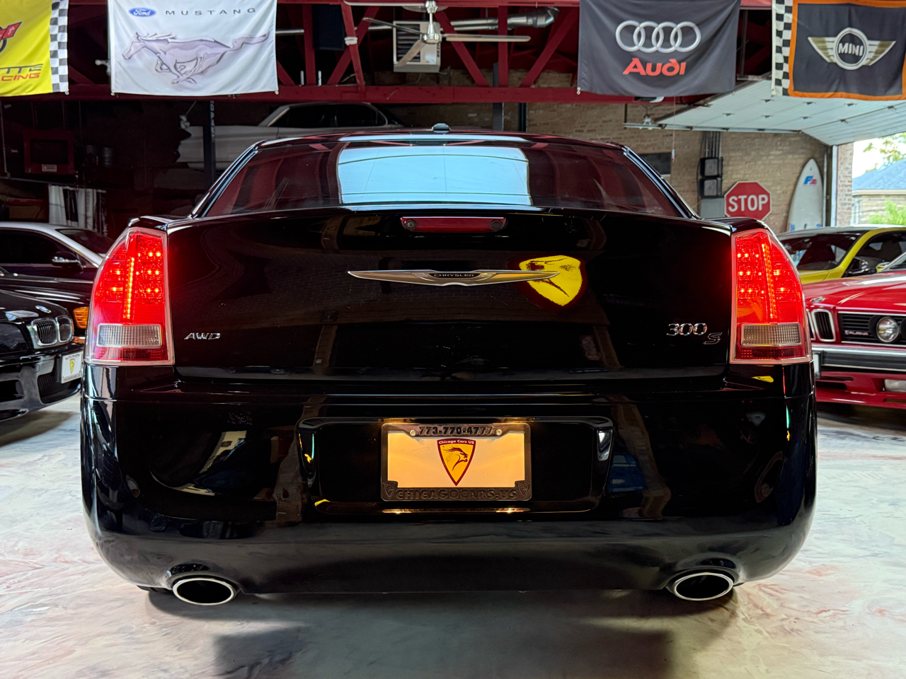 2013 Chrysler 300 S photo 2
