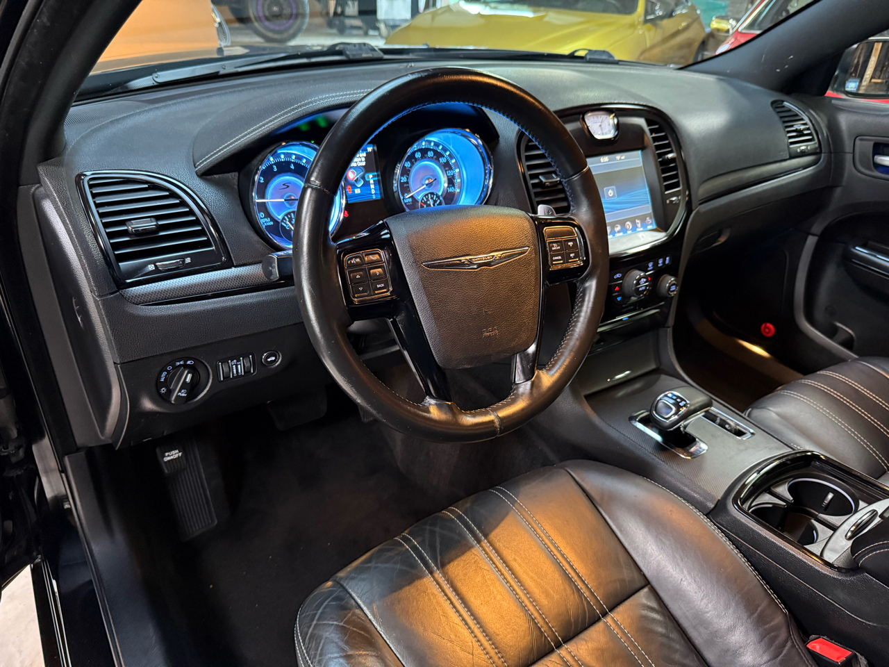 2013 Chrysler 300 S photo 3
