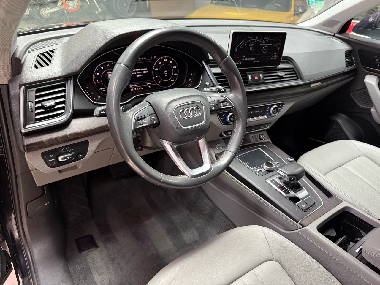 2019 Audi Q5 2.0T Premium Plus photo 2