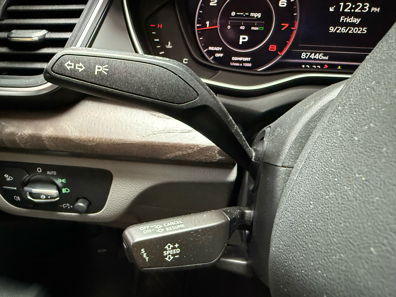 2019 Audi Q5 2.0T Premium Plus photo 9