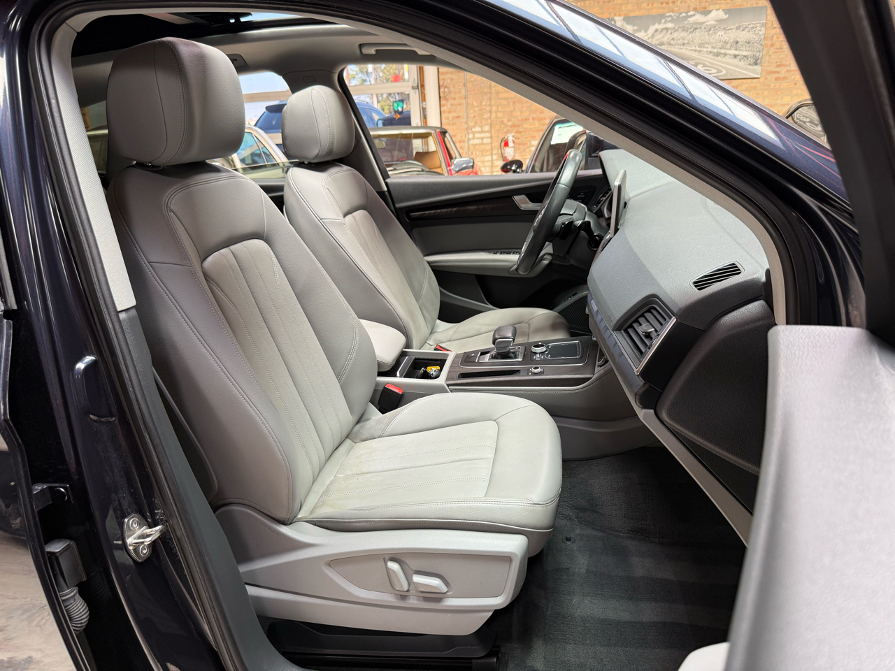 2019 Audi Q5 2.0T Premium Plus photo 16