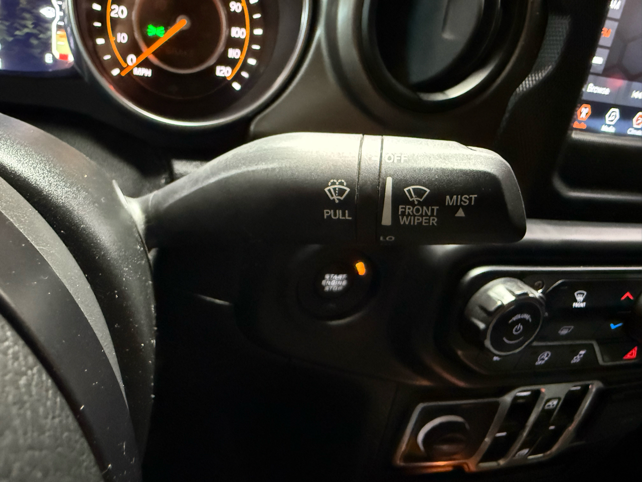 2019 Jeep Wrangler Unlimited Sport photo 17