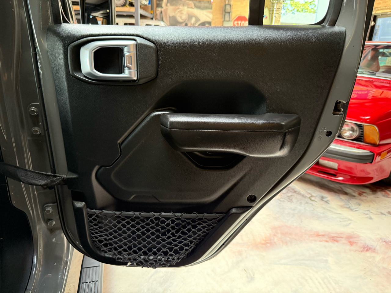 2019 Jeep Wrangler Unlimited Sport photo 29