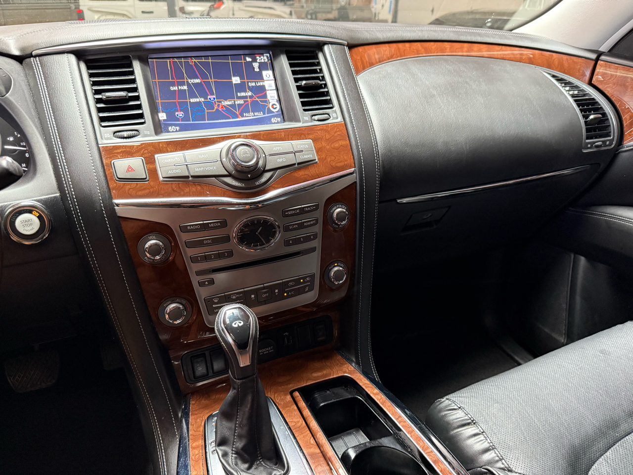 2019 Infiniti QX80 Limited photo 12