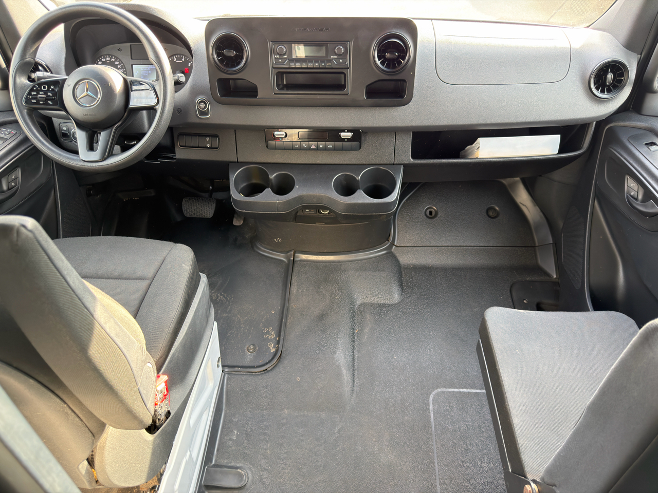 Mercedes-Benz Sprinter 2500 170-in. WB 2020