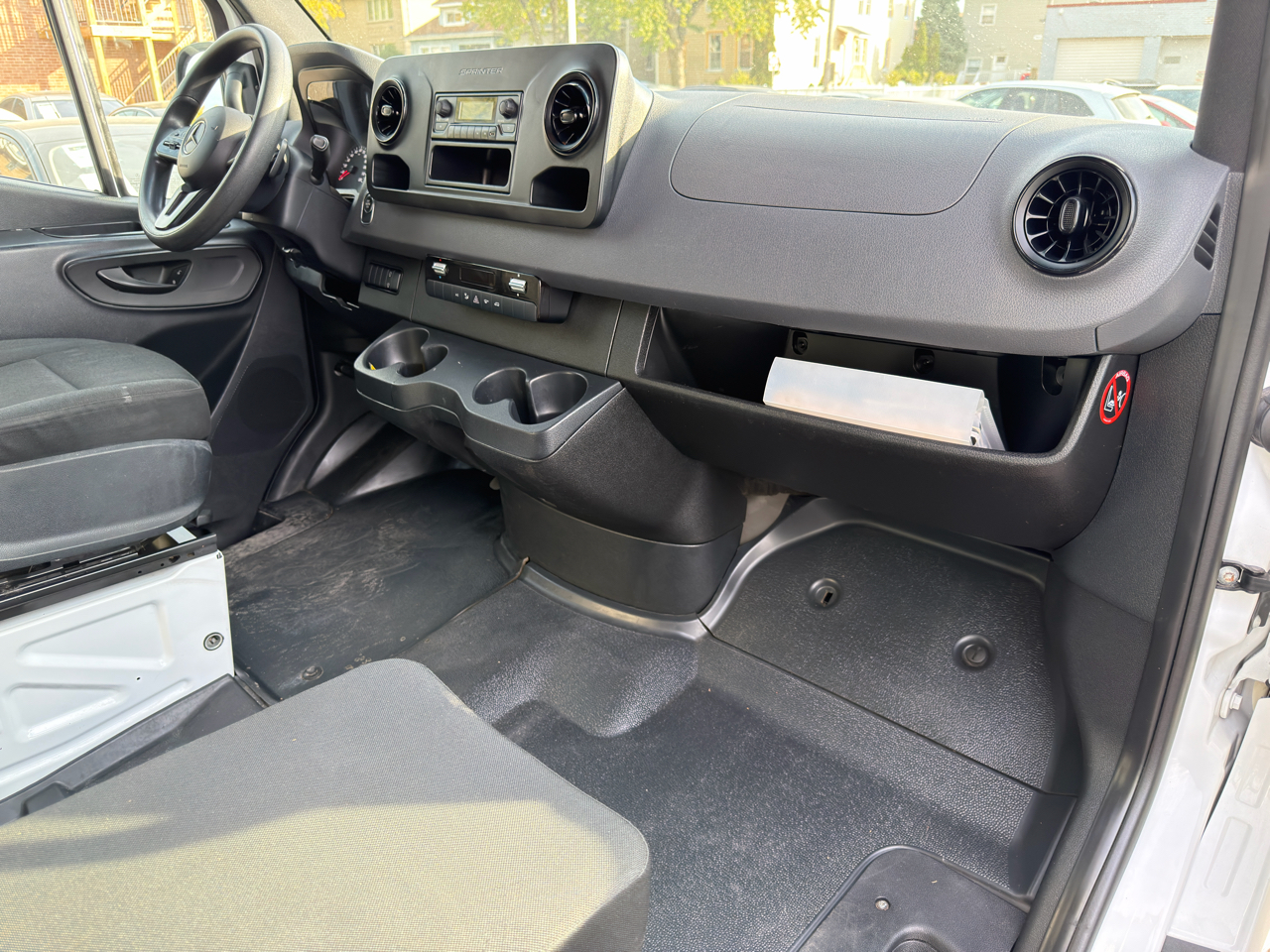 Mercedes-Benz Sprinter 2500 170-in. WB 2020