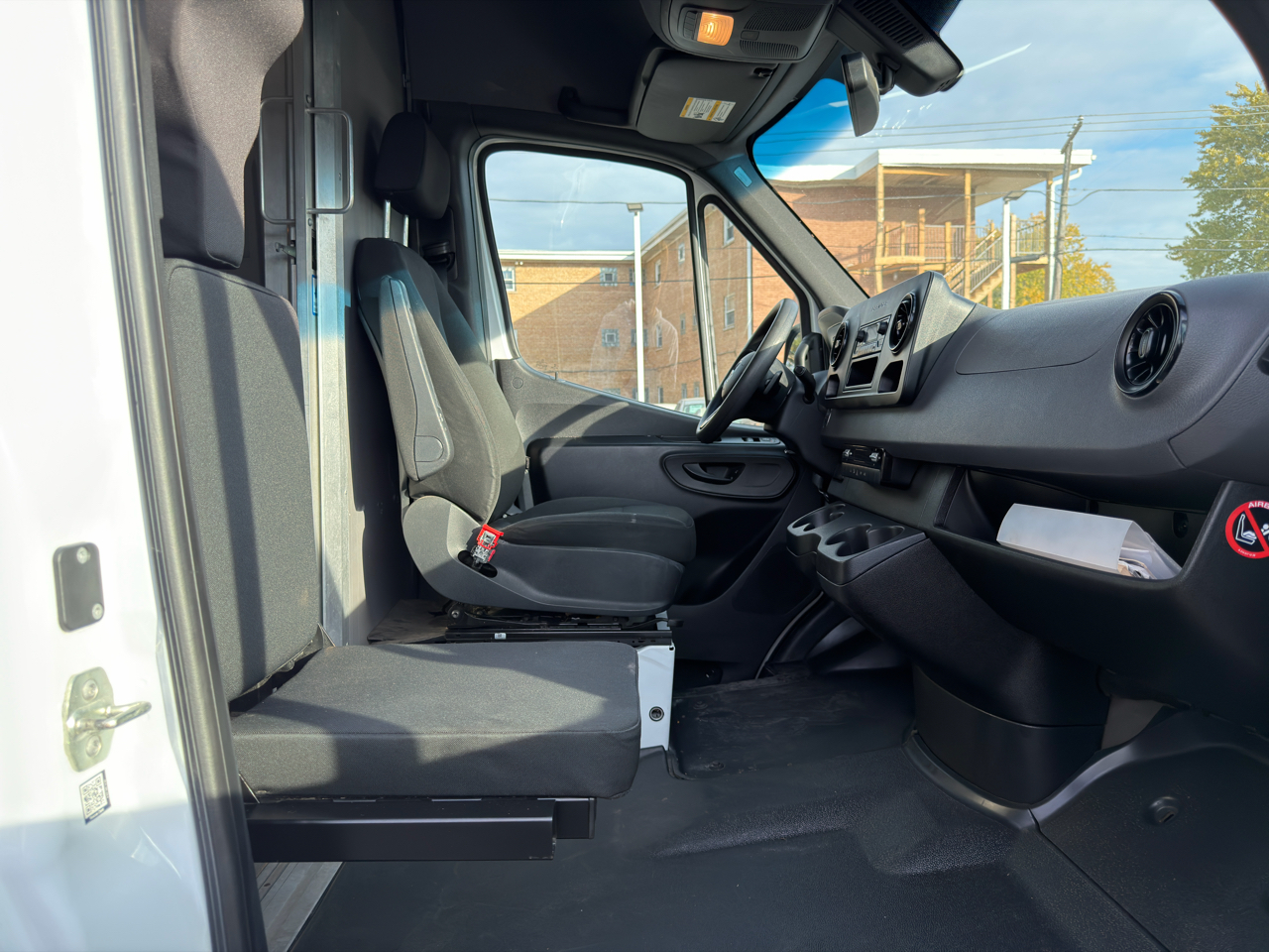 Mercedes-Benz Sprinter 2500 170-in. WB 2020