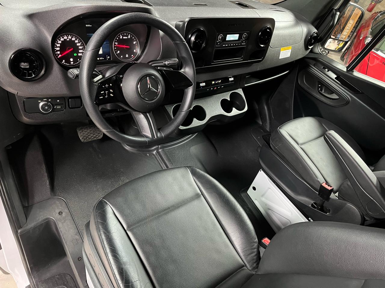 2025 MERCEDES-BENZ SPRINTER - Image 11