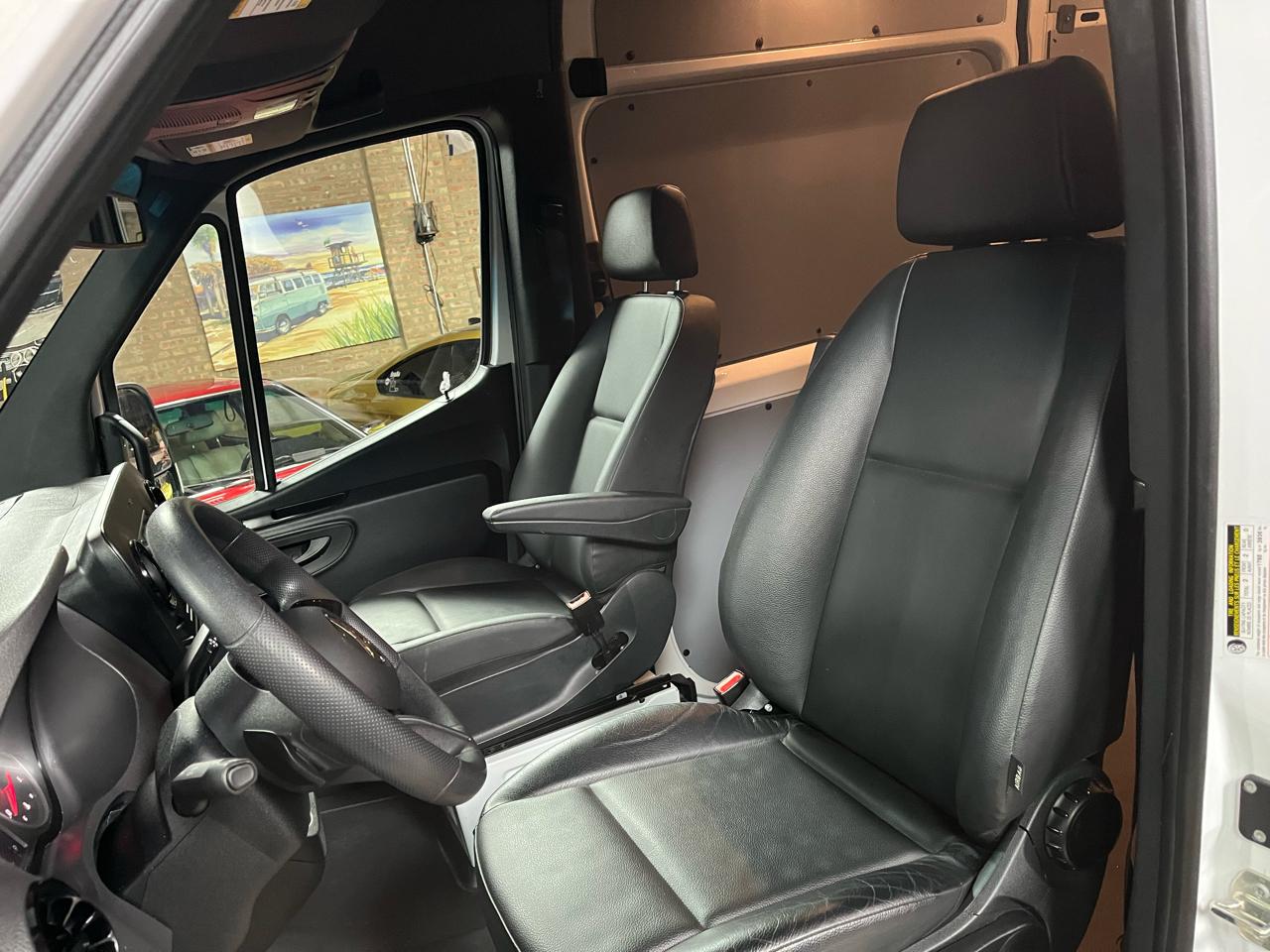 2025 MERCEDES-BENZ SPRINTER - Image 29