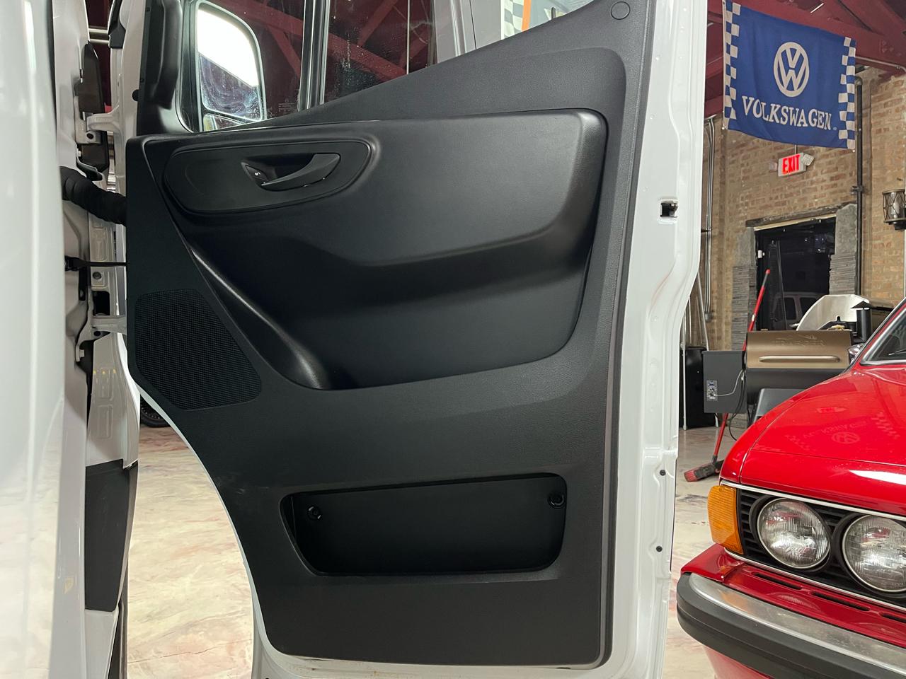 2025 MERCEDES-BENZ SPRINTER - Image 32