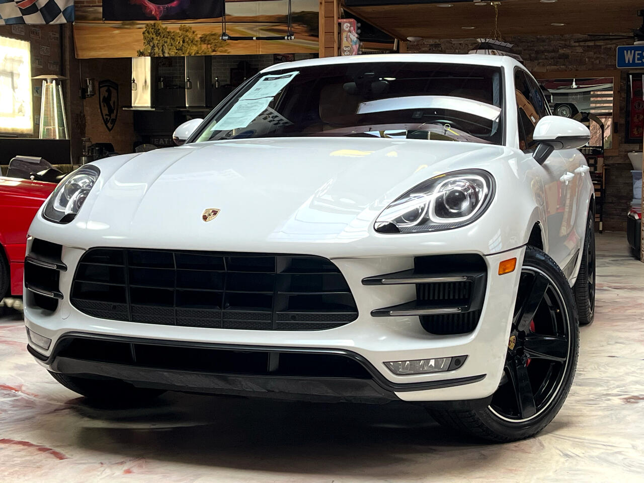 2017 Porsche Macan Turbo