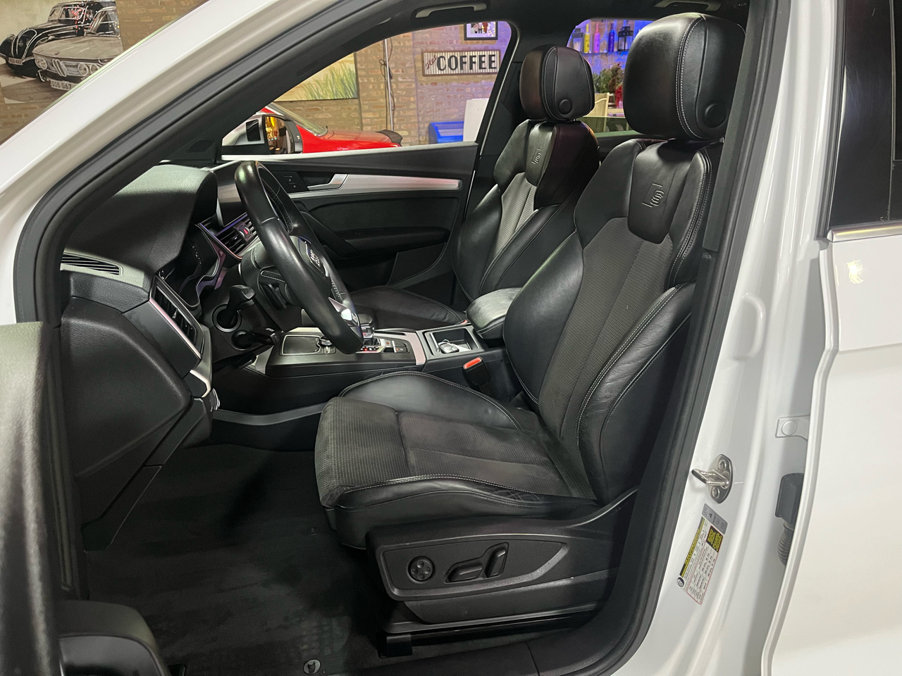 2018 AUDI SQ5 - Image 30