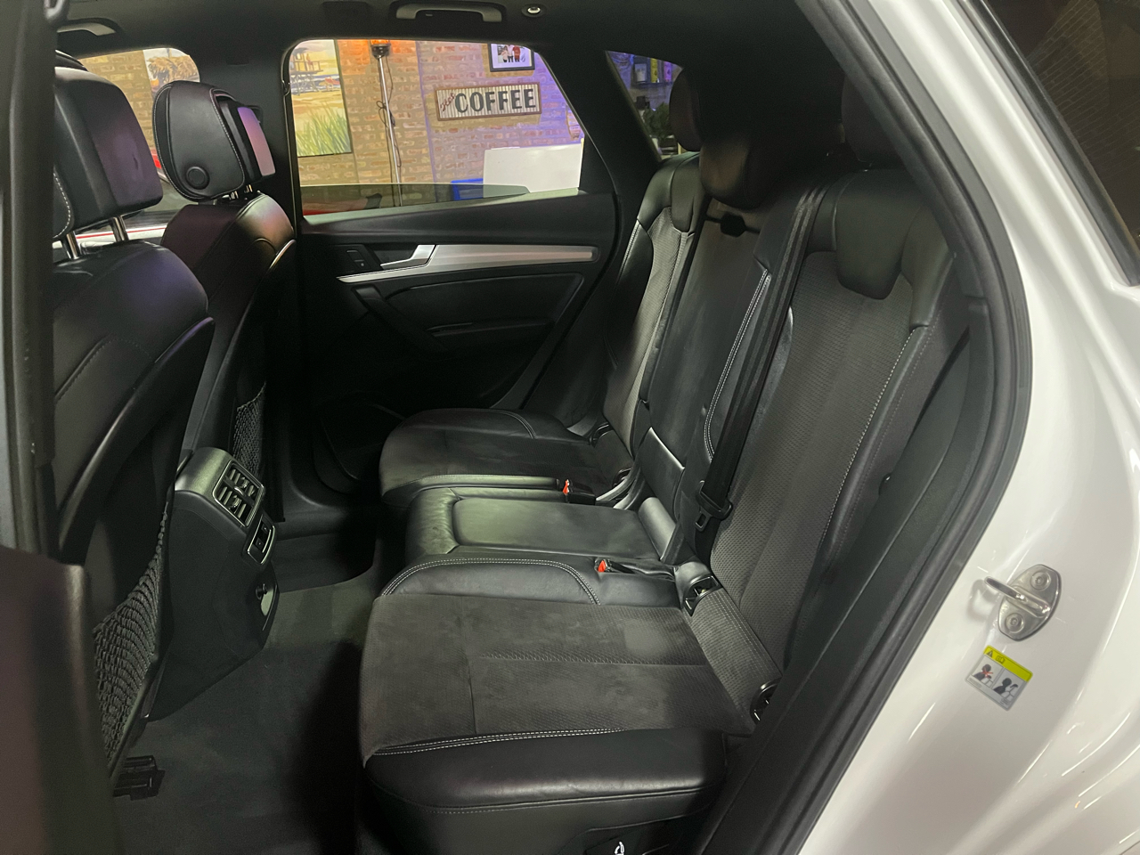 2018 AUDI SQ5 - Image 32