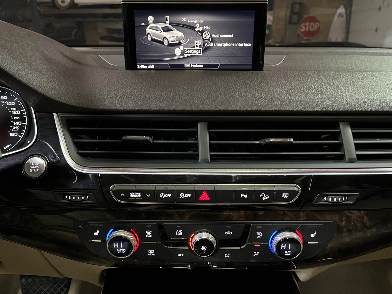 2018 AUDI Q7 - Image 24