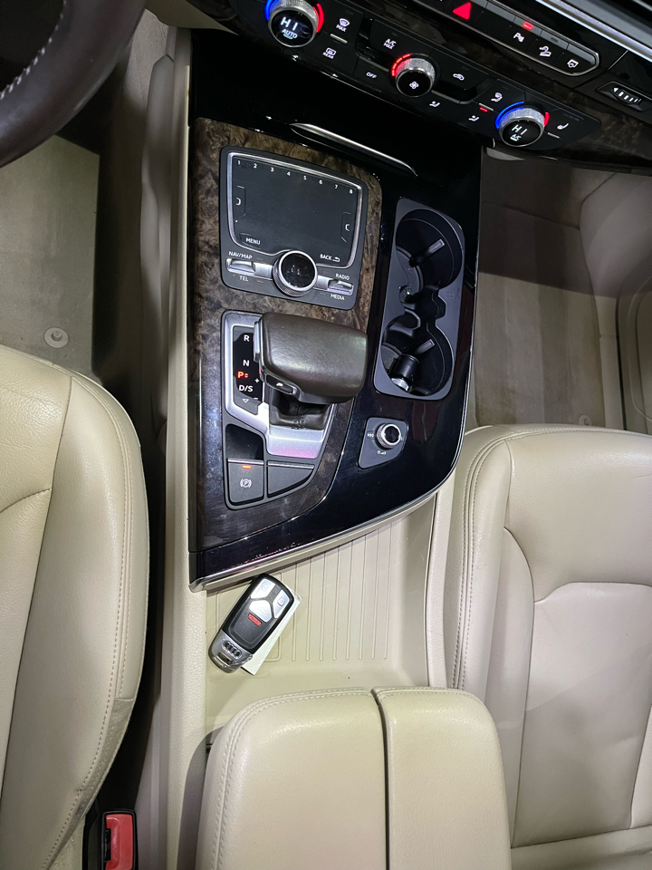 2018 AUDI Q7 - Image 27