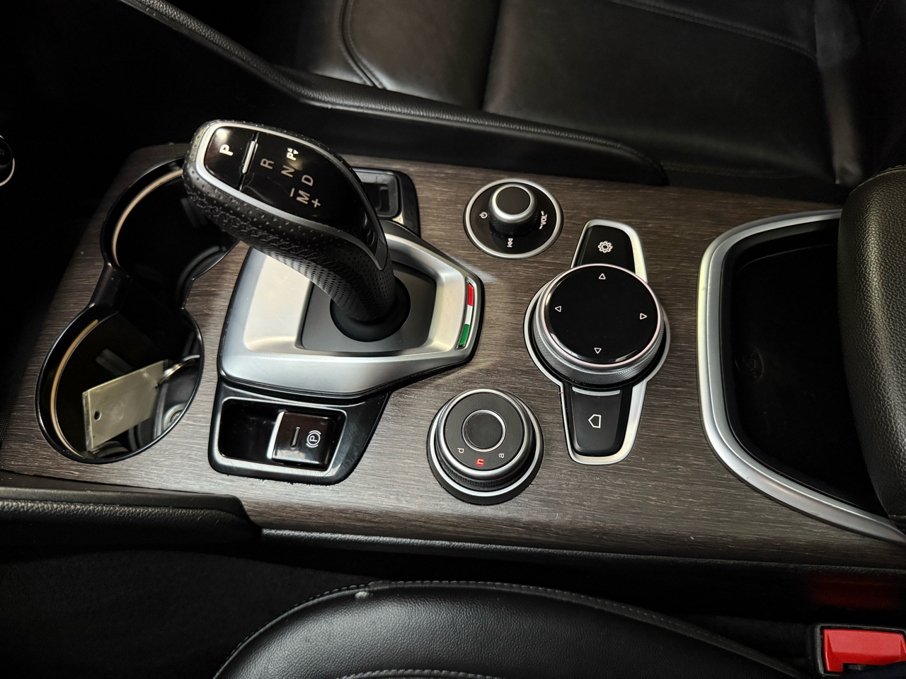 2020 ALFA ROMEO GIULIA (952) - Image 27