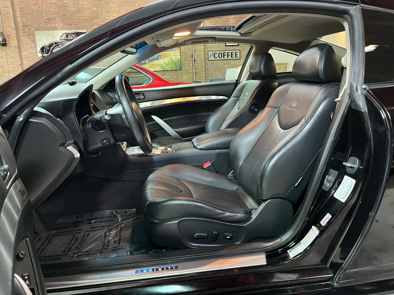 2014 INFINITI Q60 - Image 32