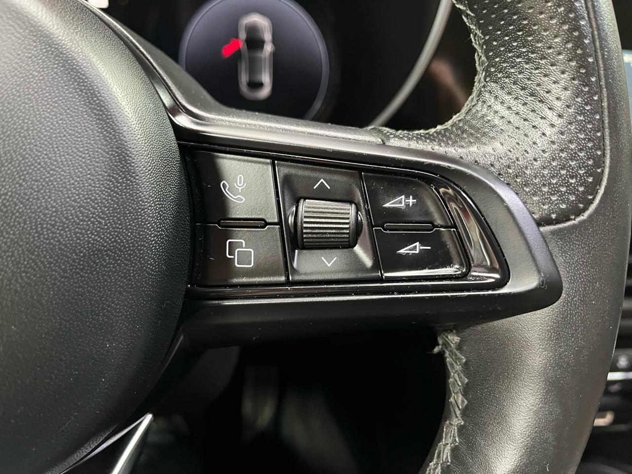 2024 ALFA ROMEO GIULIA (952) - Image 17