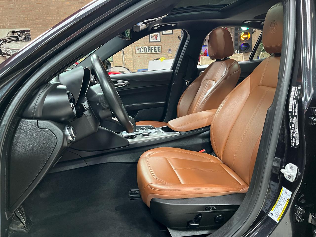 2024 ALFA ROMEO GIULIA (952) - Image 32