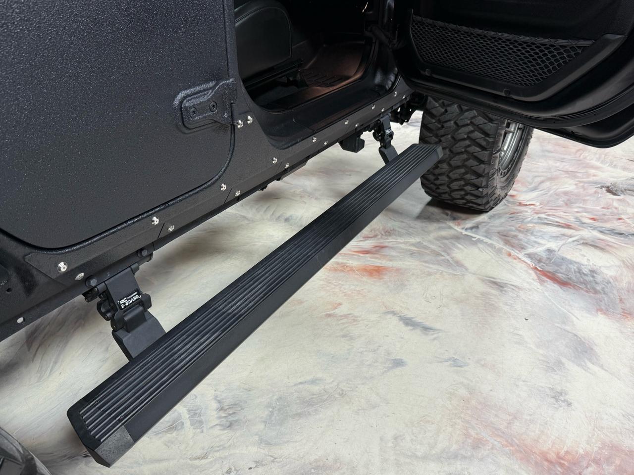 2023 JEEP WRANGLER - Image 30