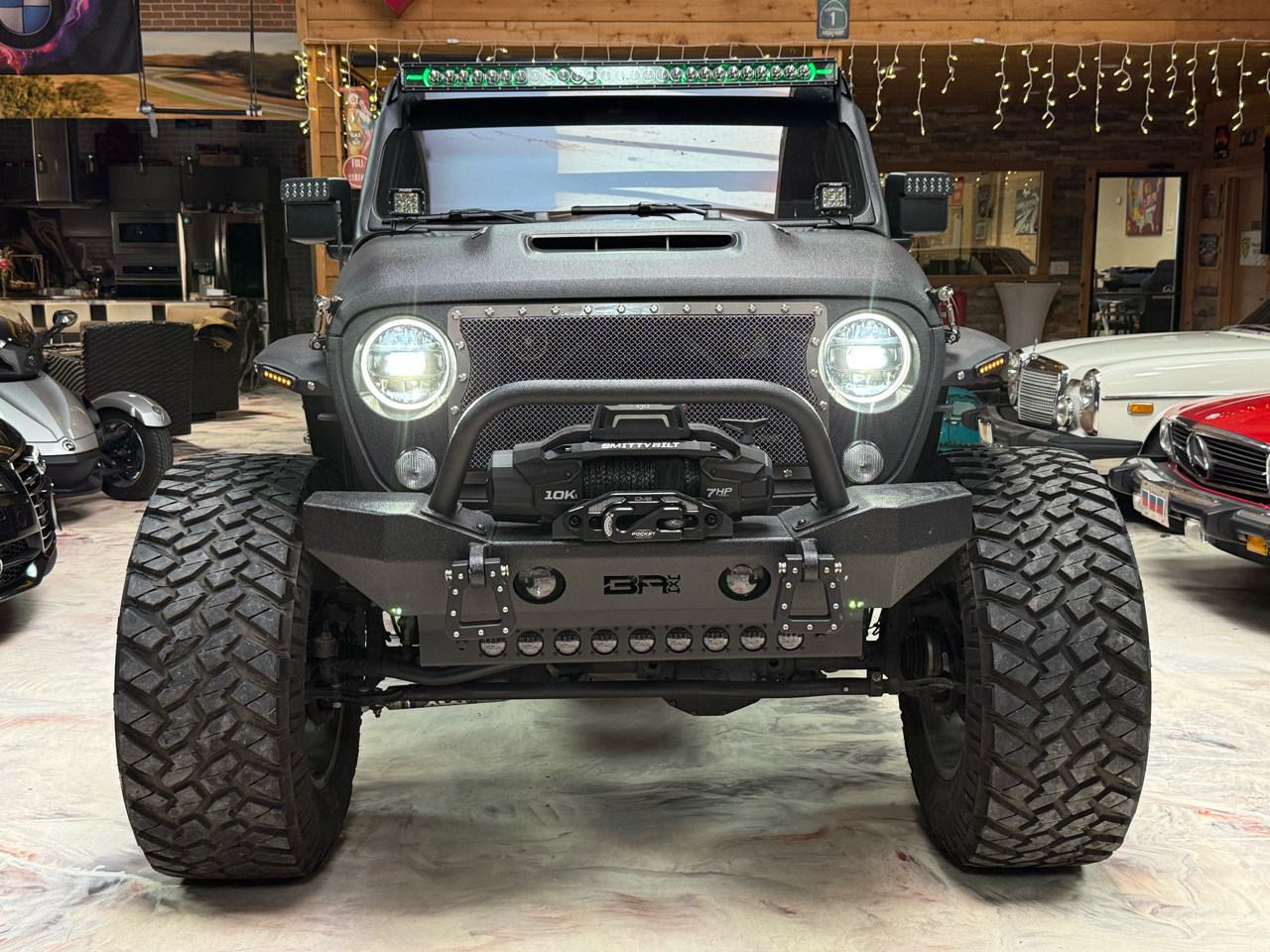 2023 JEEP WRANGLER - Image 4