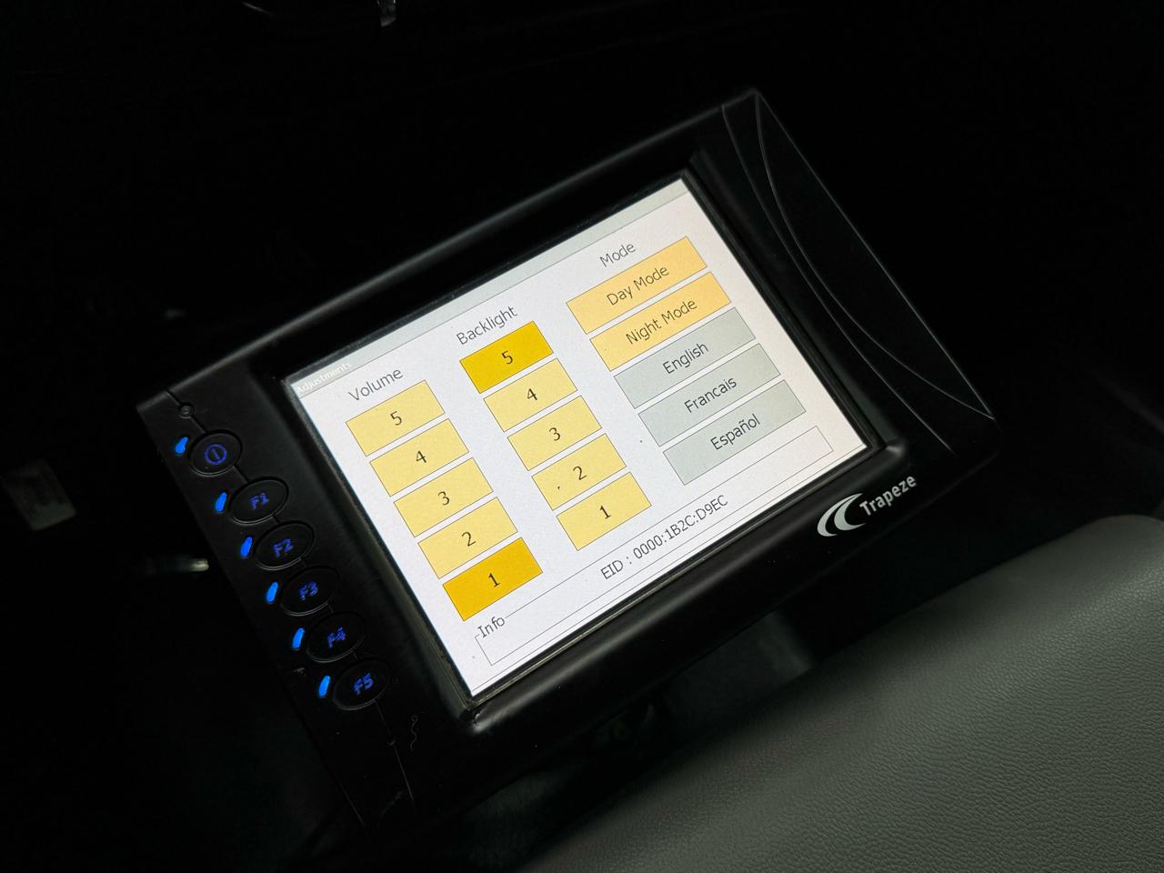 2014 CHEVROLET SILVERADO - Image 22