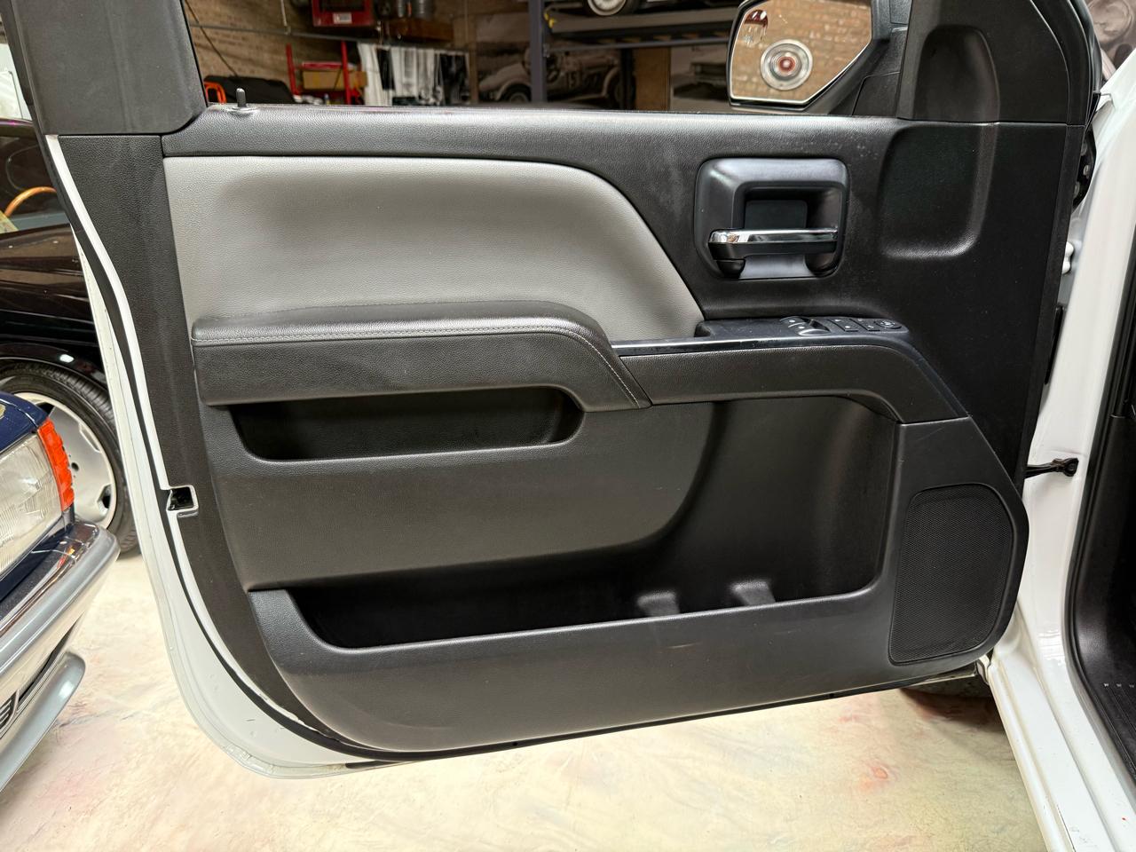 2014 CHEVROLET SILVERADO - Image 29