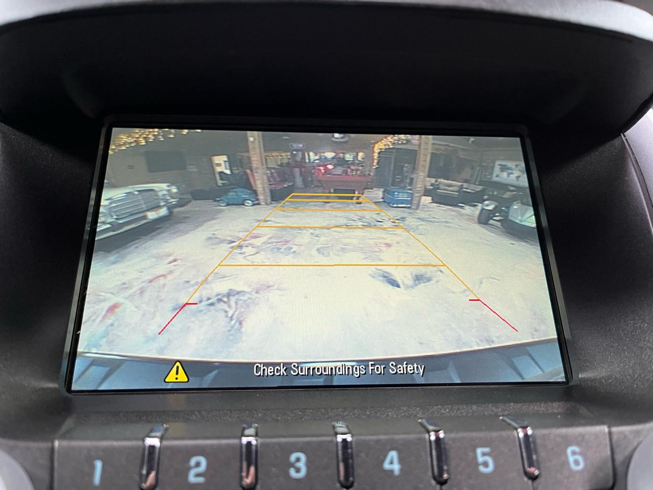 2015 CHEVROLET EQUINOX - Image 24