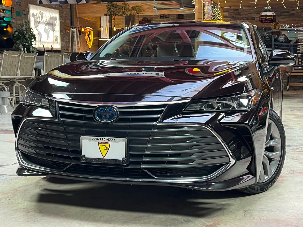 2019 TOYOTA AVALON - Image 1