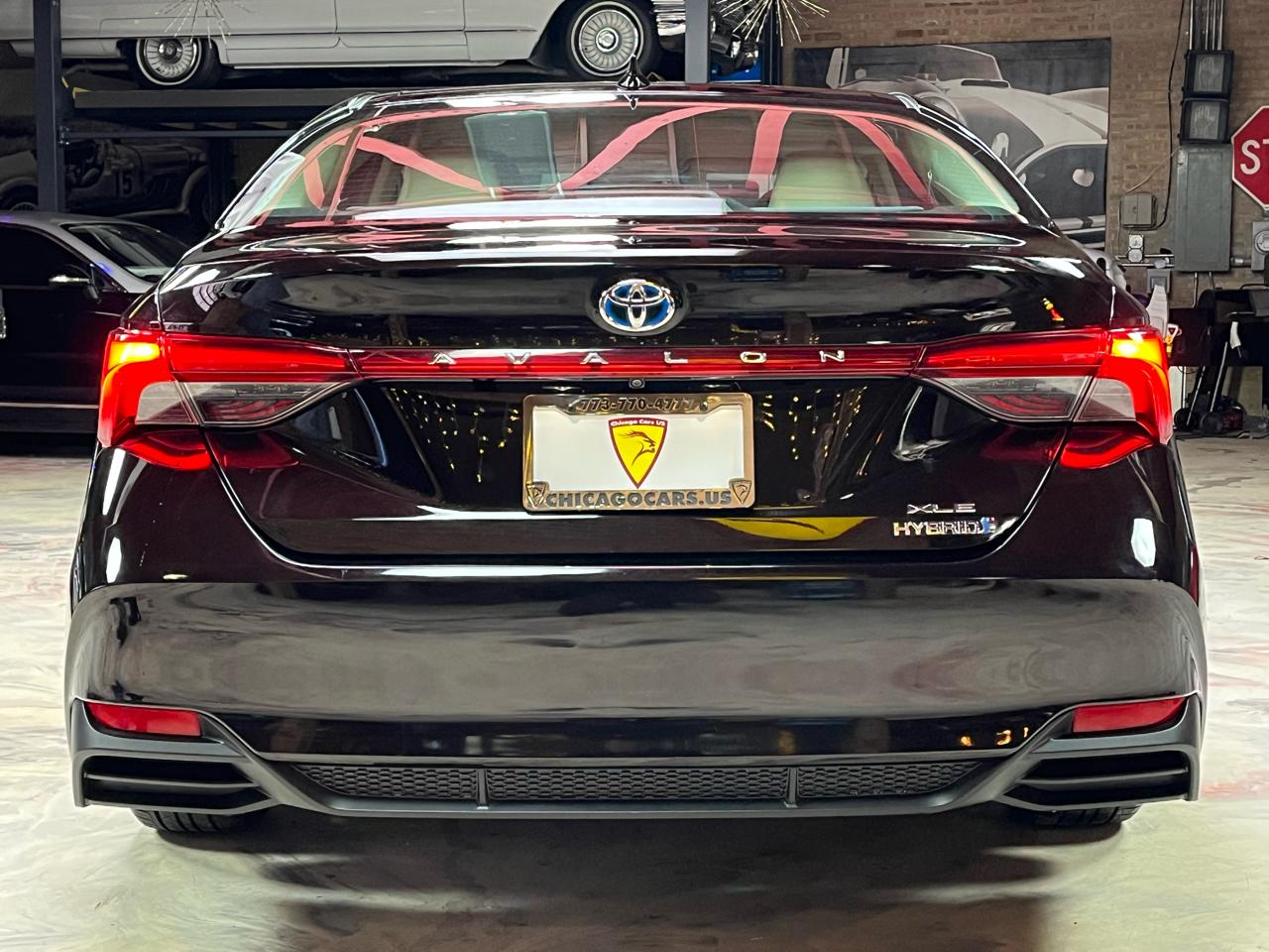 2019 TOYOTA AVALON - Image 9