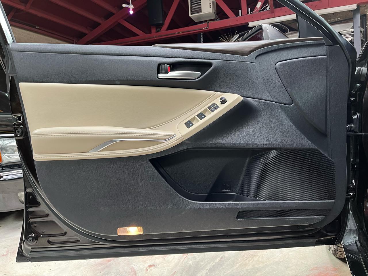 2019 TOYOTA AVALON - Image 33