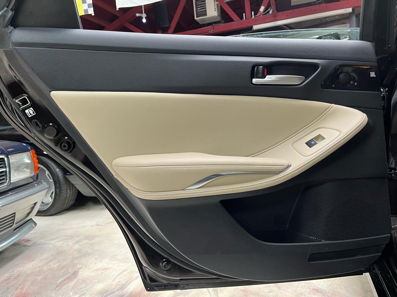 2019 TOYOTA AVALON - Image 34