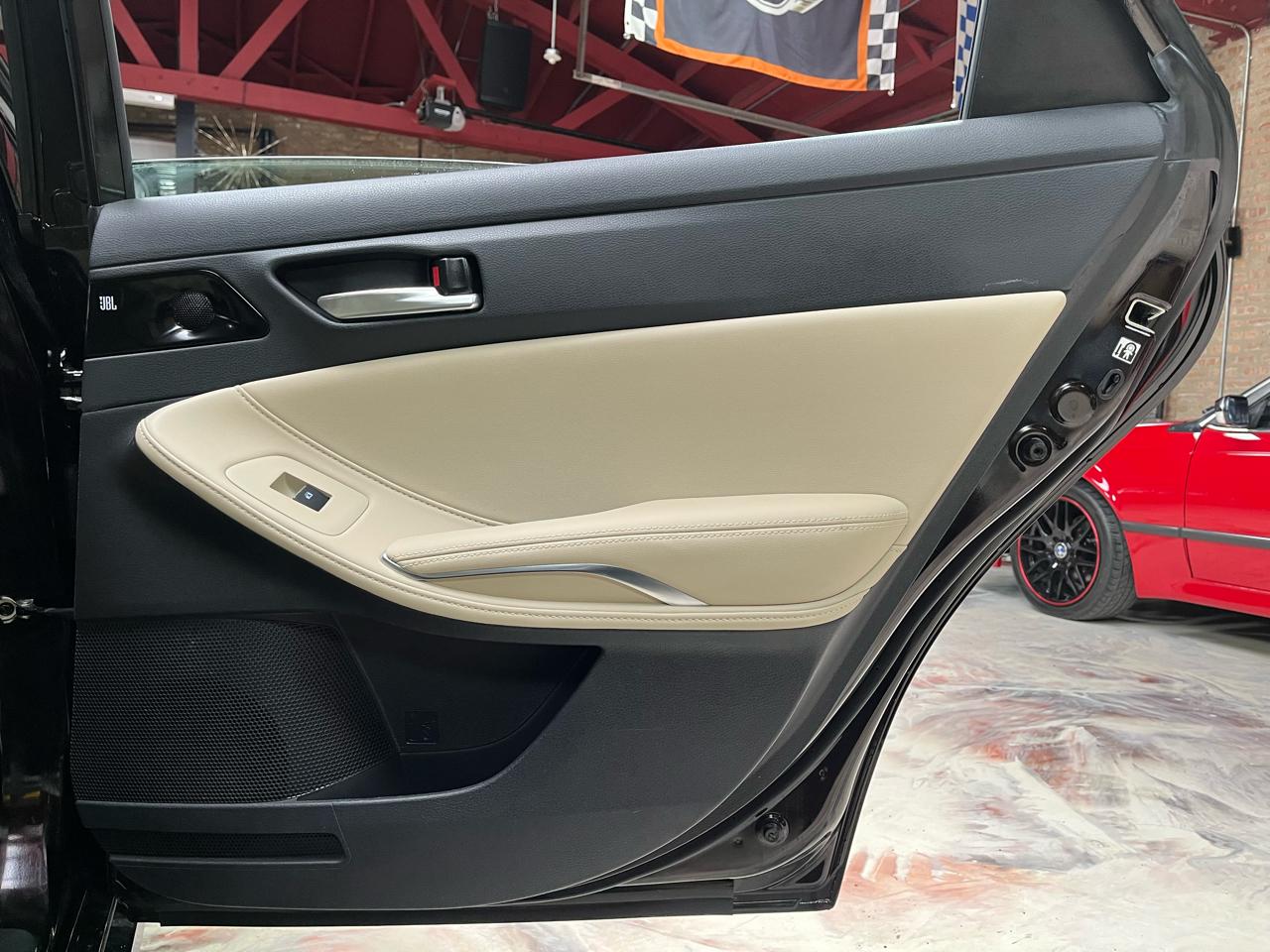 2019 TOYOTA AVALON - Image 35