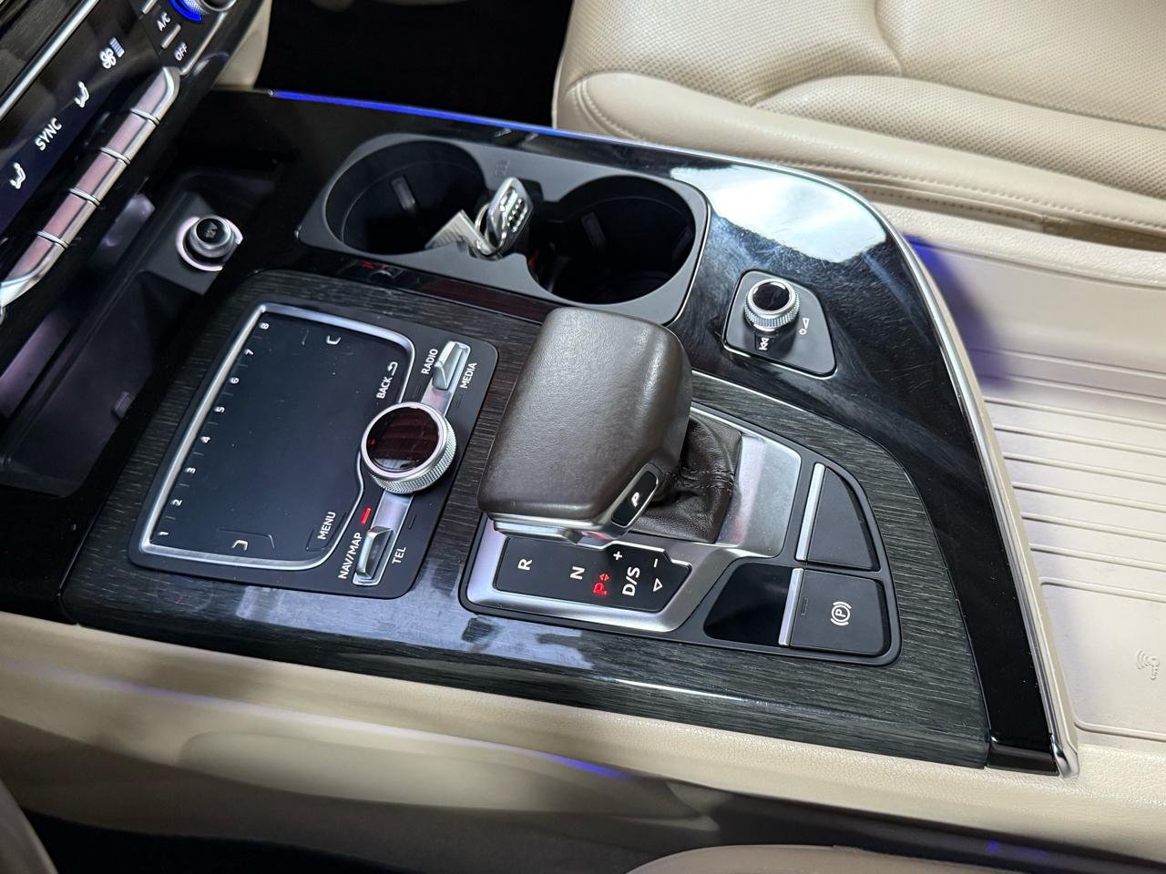 2018 AUDI Q7 - Image 26