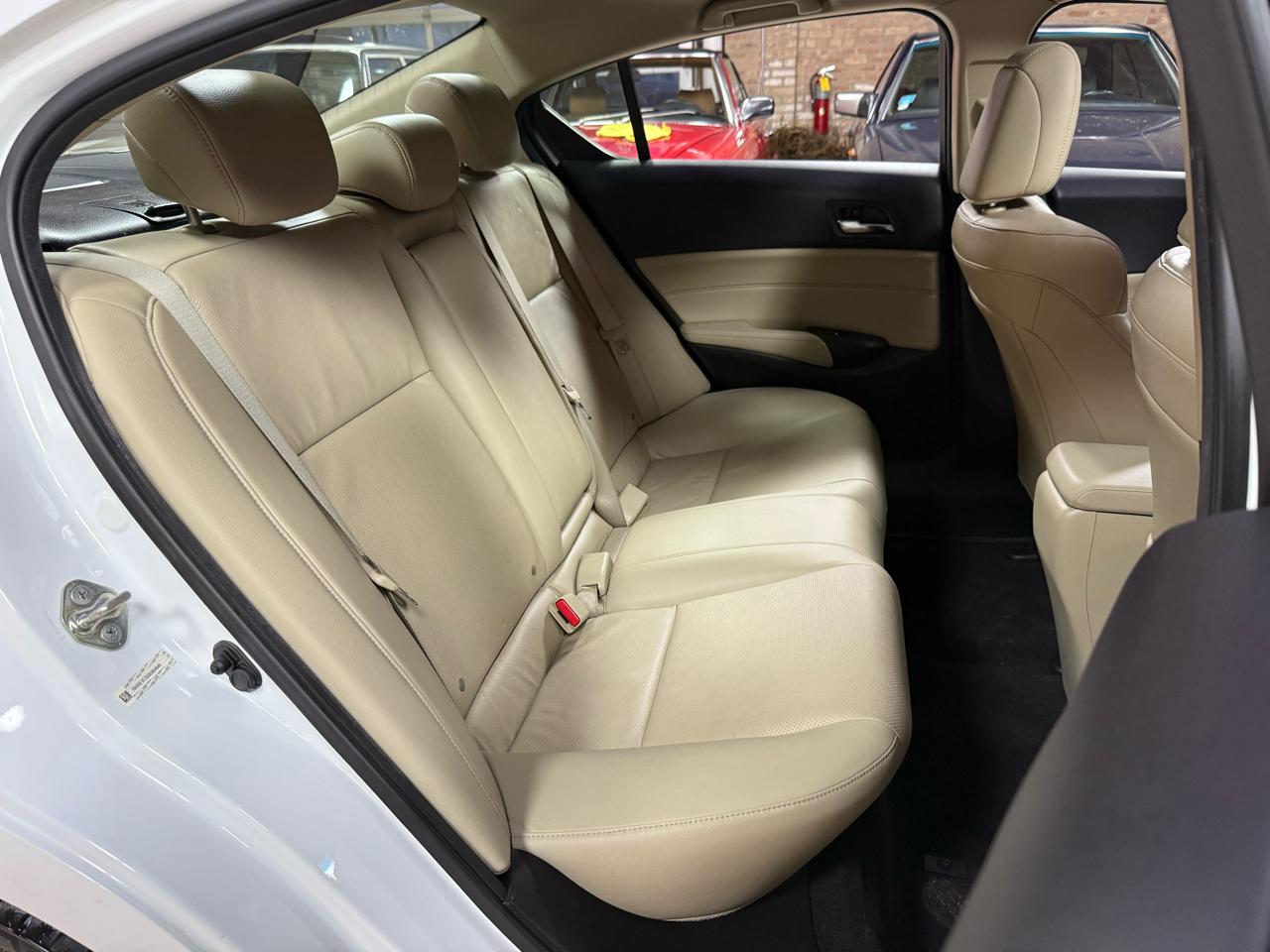 2013 ACURA ILX - Image 32