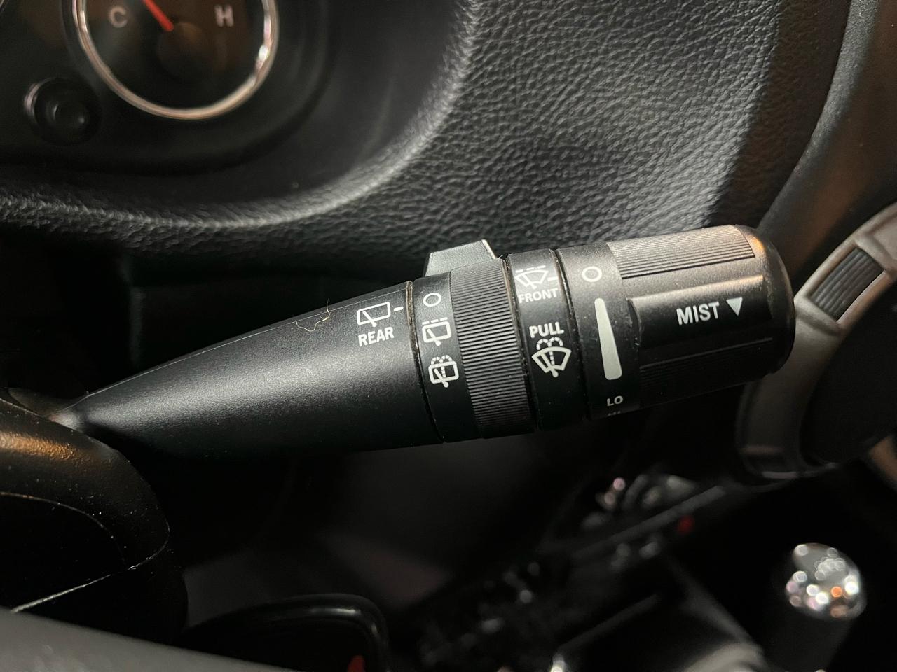 2015 JEEP WRANGLER - Image 19