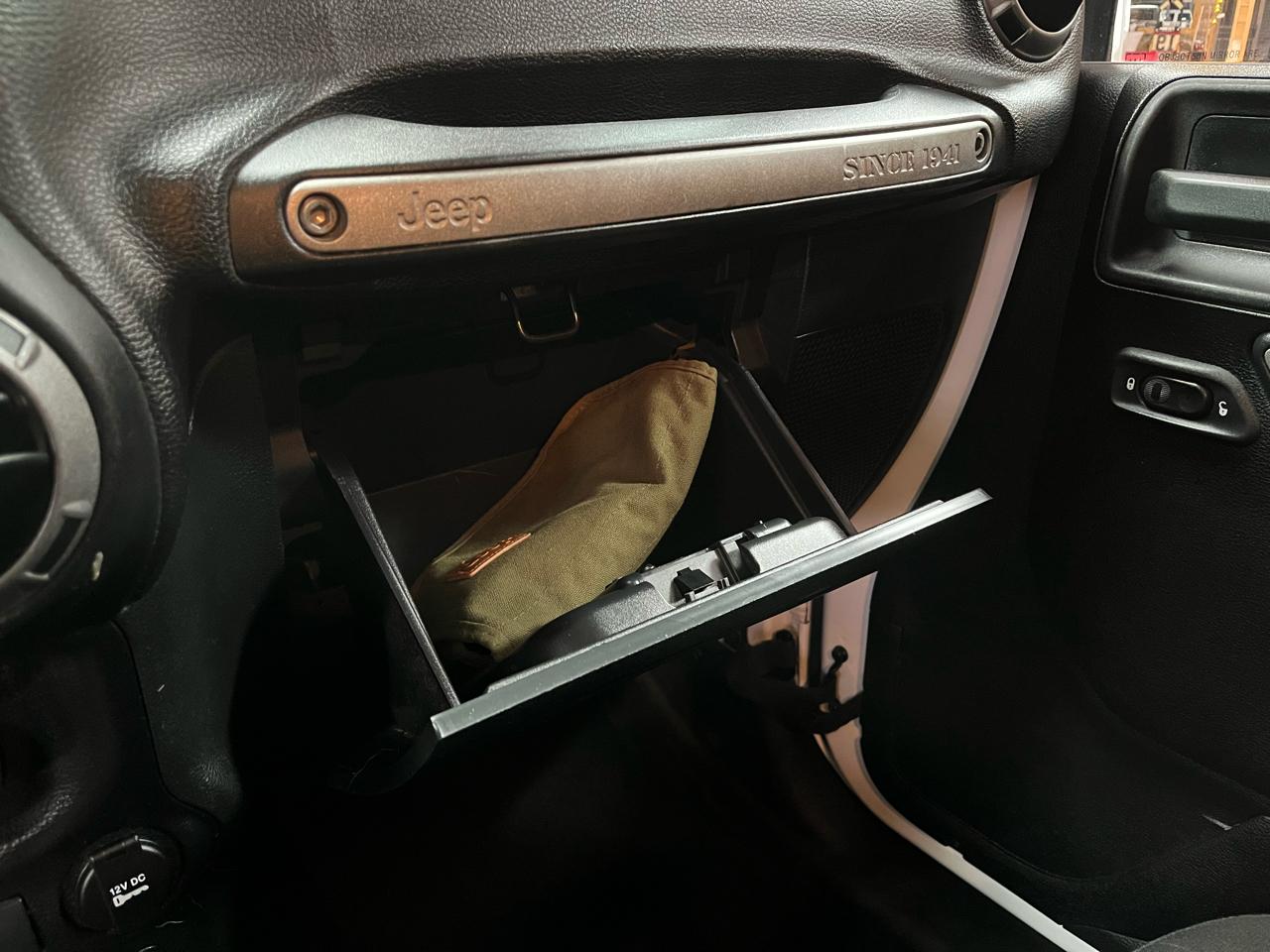 2015 JEEP WRANGLER - Image 26