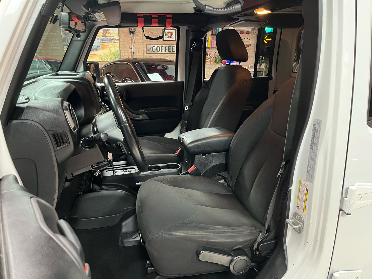 2015 JEEP WRANGLER - Image 28