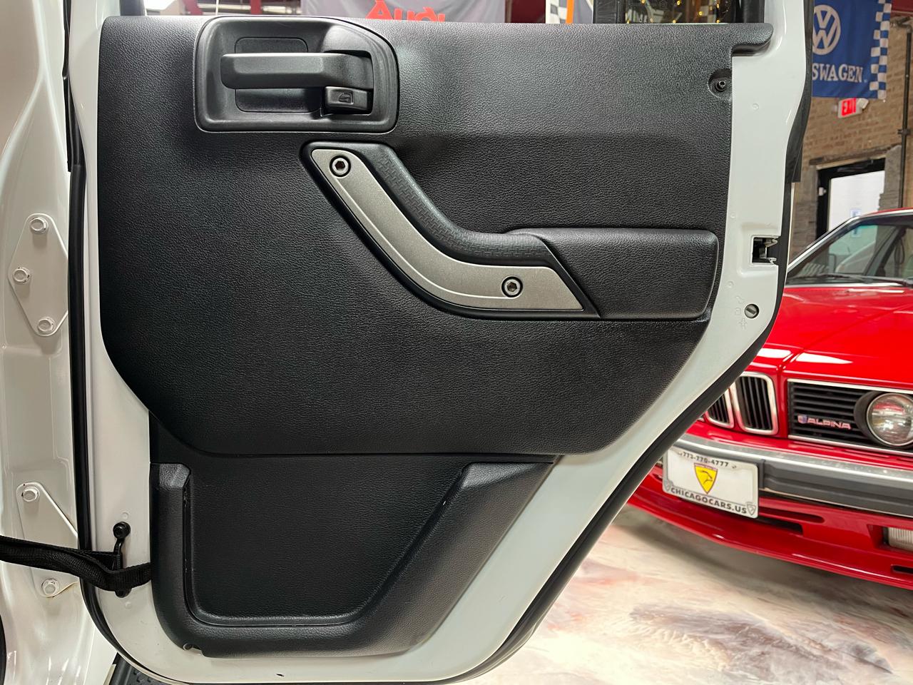 2015 JEEP WRANGLER - Image 34