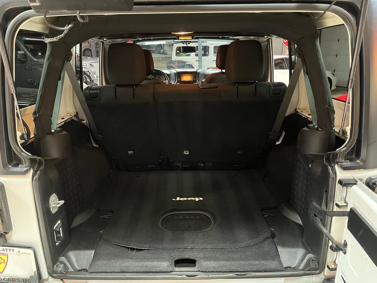 2015 JEEP WRANGLER - Image 36