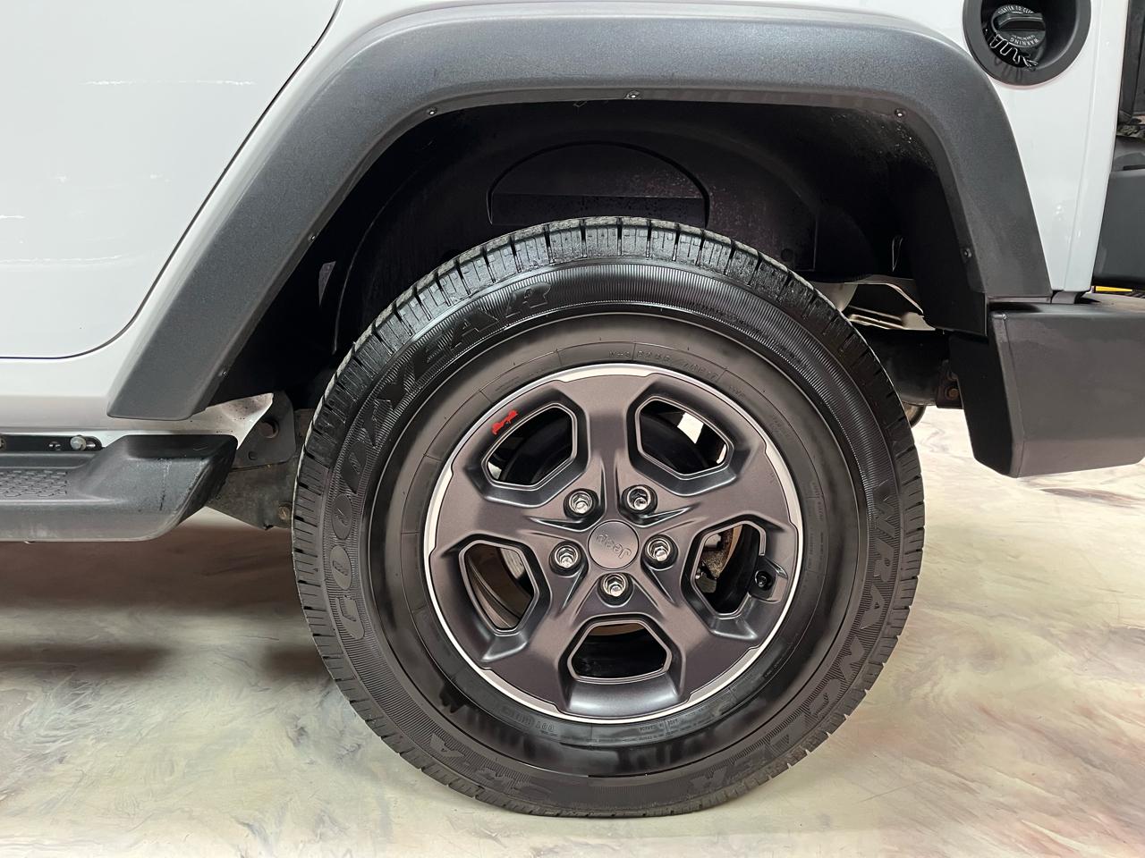 2015 JEEP WRANGLER - Image 39