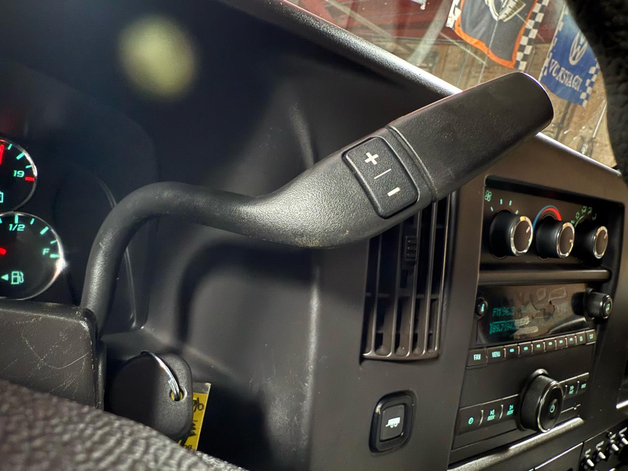 2017 CHEVROLET EXPRESS - Image 17