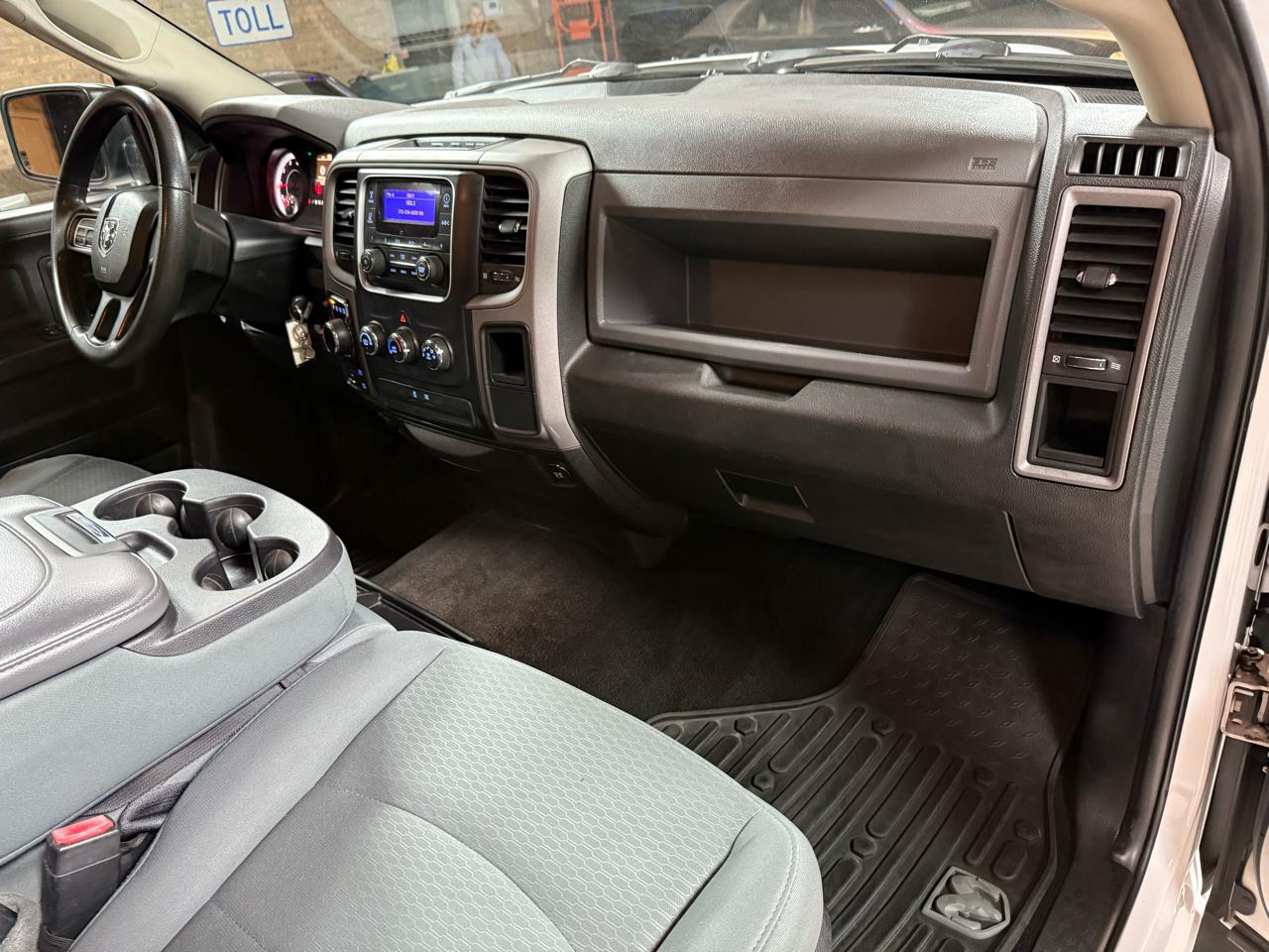 2014 RAM 1500 - Image 13