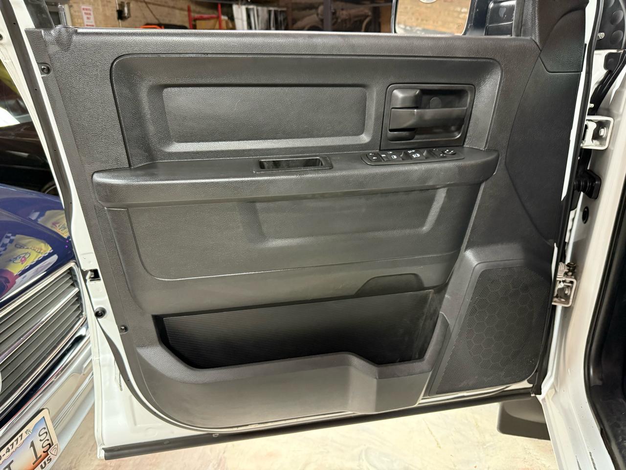 2014 RAM 1500 - Image 31